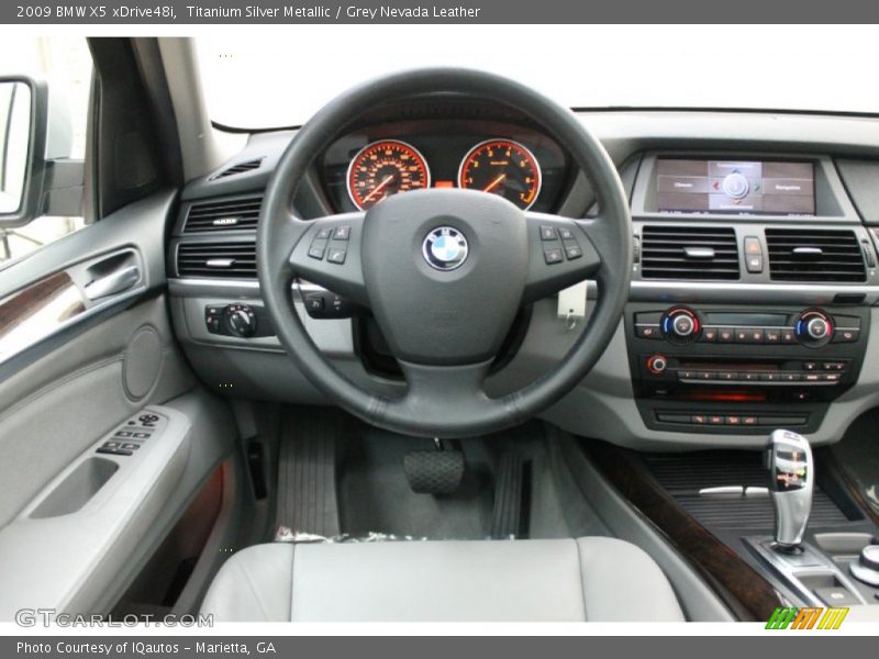 Dashboard of 2009 X5 xDrive48i