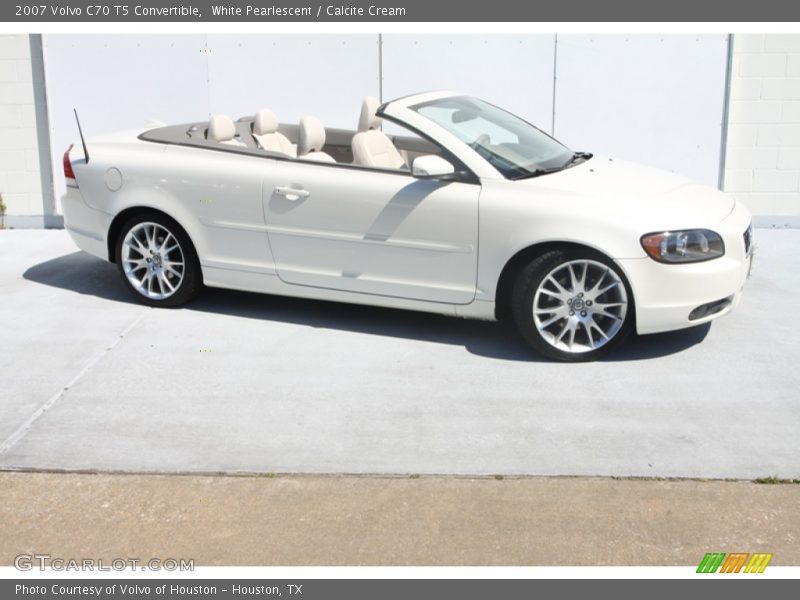 White Pearlescent / Calcite Cream 2007 Volvo C70 T5 Convertible