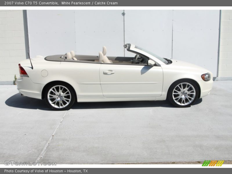 White Pearlescent / Calcite Cream 2007 Volvo C70 T5 Convertible