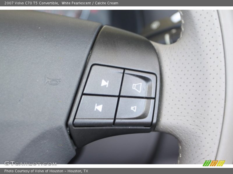 White Pearlescent / Calcite Cream 2007 Volvo C70 T5 Convertible