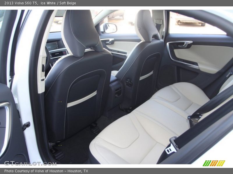 Ice White / Soft Beige 2013 Volvo S60 T5
