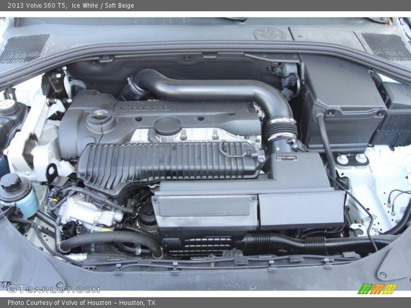 Ice White / Soft Beige 2013 Volvo S60 T5