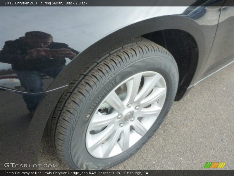 Black / Black 2013 Chrysler 200 Touring Sedan
