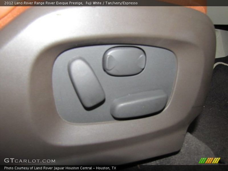 Controls of 2012 Range Rover Evoque Prestige