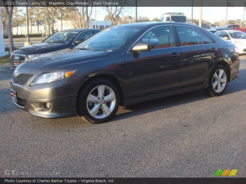 Magnetic Gray Metallic / Dark Charcoal 2011 Toyota Camry SE