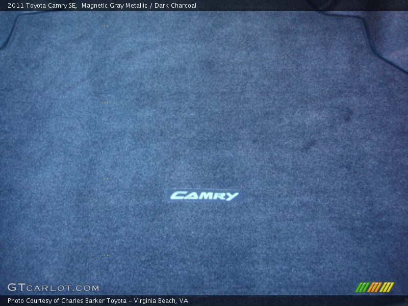 Magnetic Gray Metallic / Dark Charcoal 2011 Toyota Camry SE