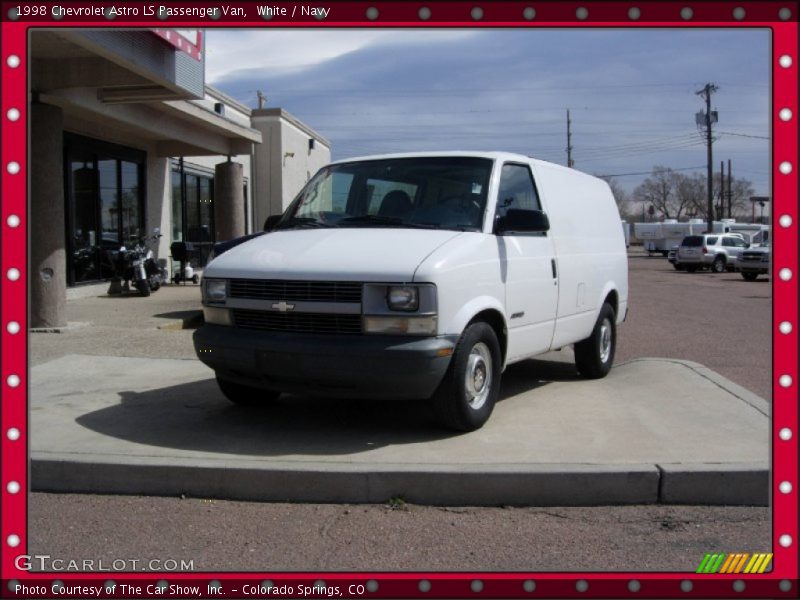 White / Navy 1998 Chevrolet Astro LS Passenger Van