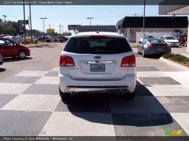 Snow White Pearl / Black 2013 Kia Sorento SX V6