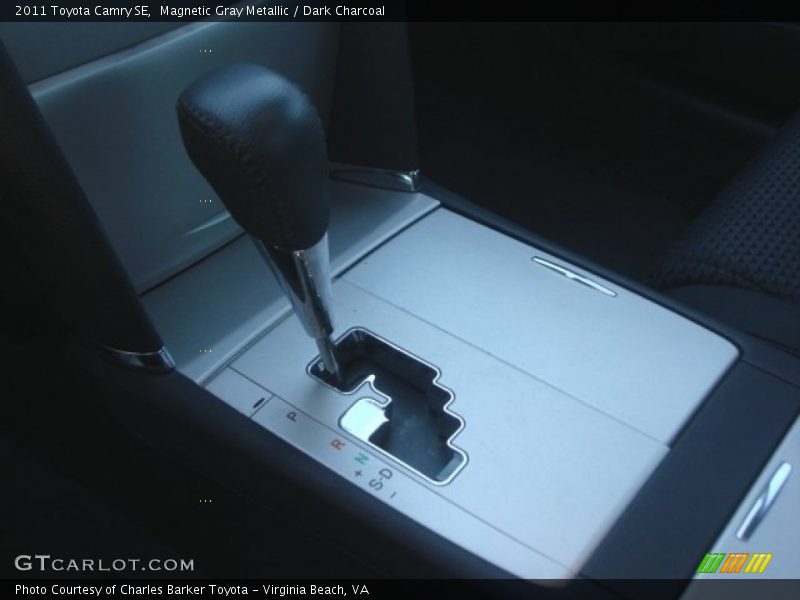 Magnetic Gray Metallic / Dark Charcoal 2011 Toyota Camry SE