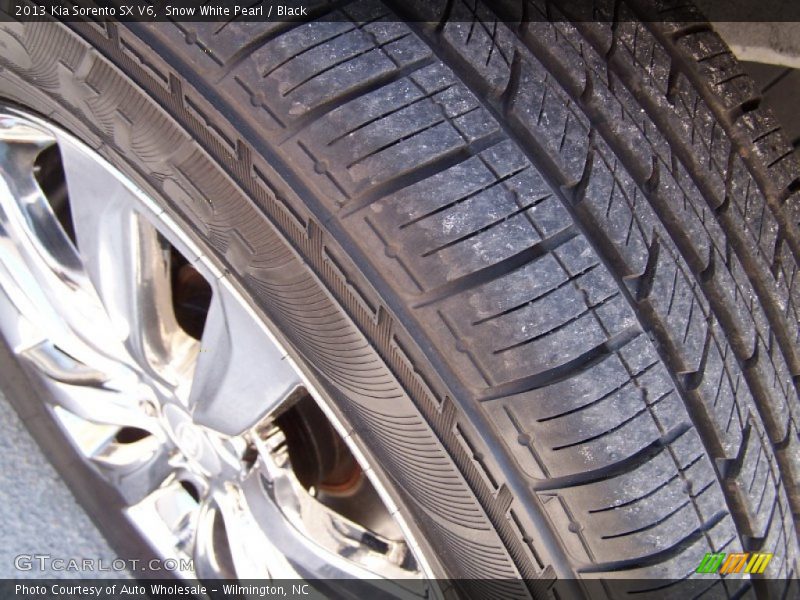 Snow White Pearl / Black 2013 Kia Sorento SX V6