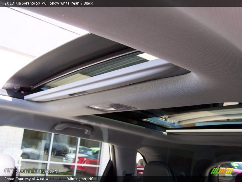 Snow White Pearl / Black 2013 Kia Sorento SX V6