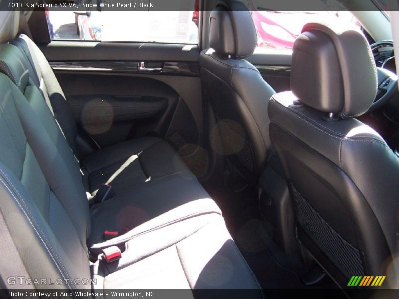 Snow White Pearl / Black 2013 Kia Sorento SX V6