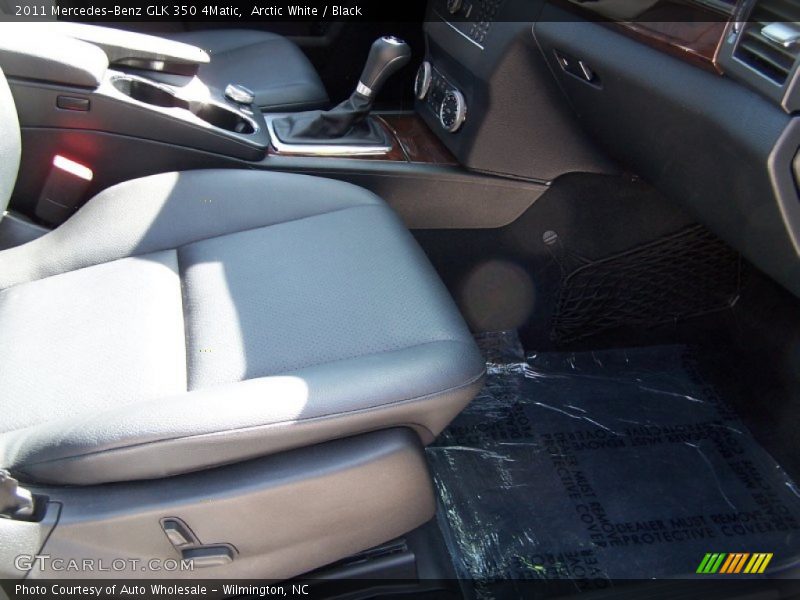 Arctic White / Black 2011 Mercedes-Benz GLK 350 4Matic