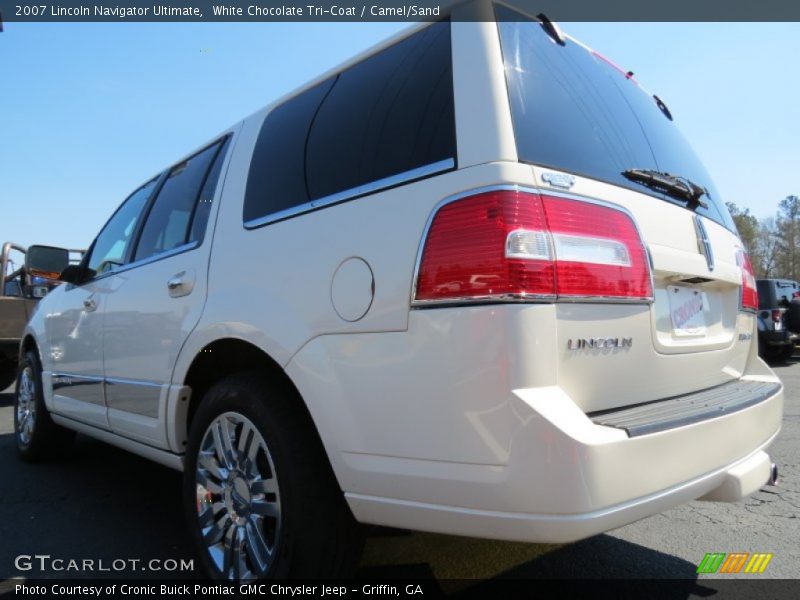 White Chocolate Tri-Coat / Camel/Sand 2007 Lincoln Navigator Ultimate