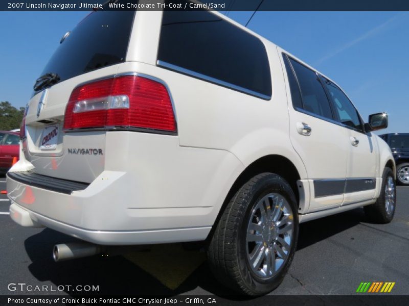 White Chocolate Tri-Coat / Camel/Sand 2007 Lincoln Navigator Ultimate