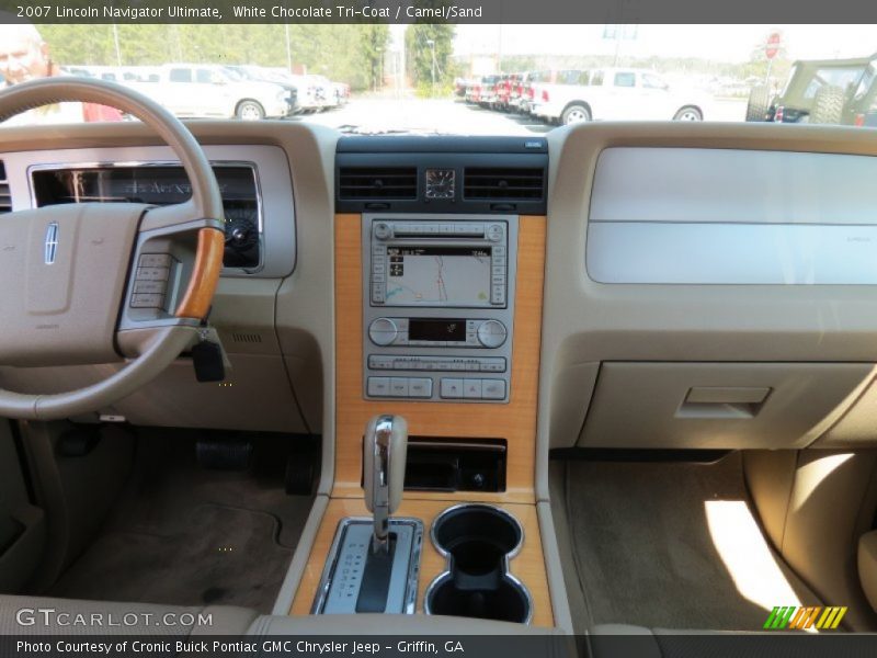 White Chocolate Tri-Coat / Camel/Sand 2007 Lincoln Navigator Ultimate