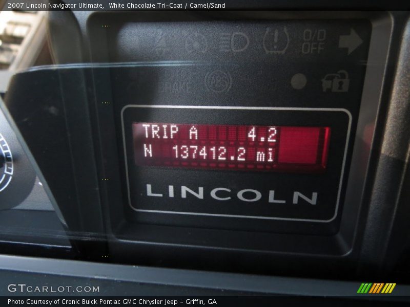 White Chocolate Tri-Coat / Camel/Sand 2007 Lincoln Navigator Ultimate