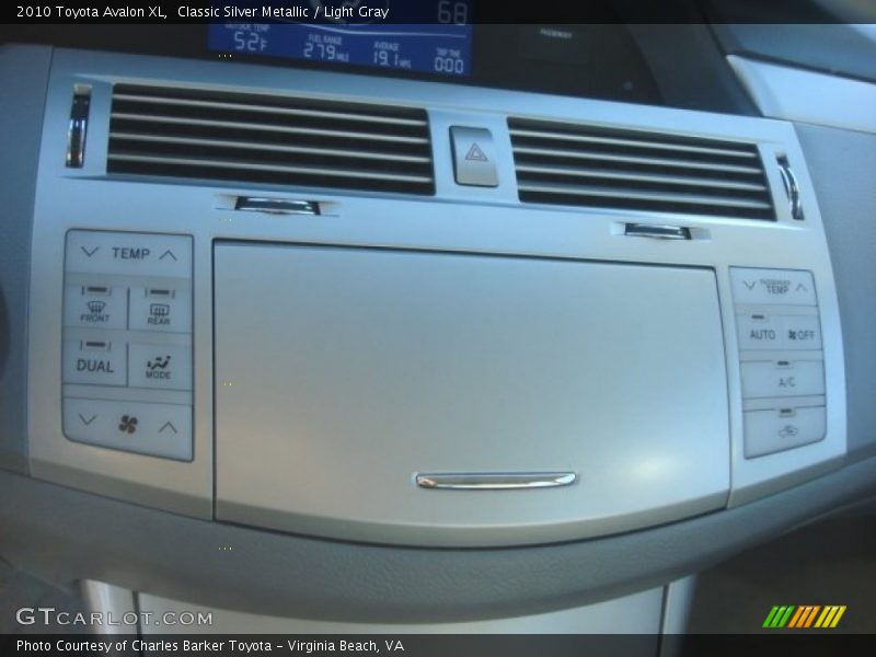 Classic Silver Metallic / Light Gray 2010 Toyota Avalon XL
