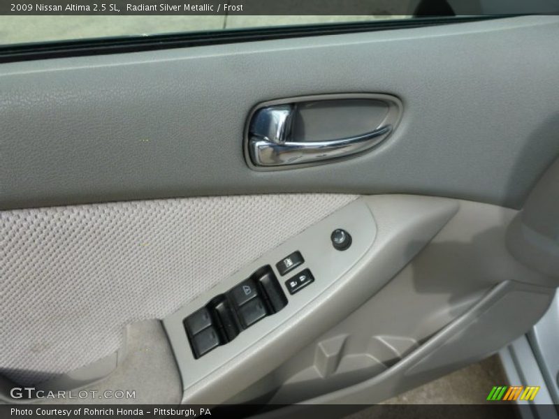 Radiant Silver Metallic / Frost 2009 Nissan Altima 2.5 SL