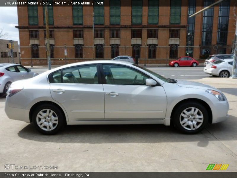 Radiant Silver Metallic / Frost 2009 Nissan Altima 2.5 SL
