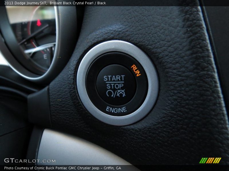 Brilliant Black Crystal Pearl / Black 2013 Dodge Journey SXT