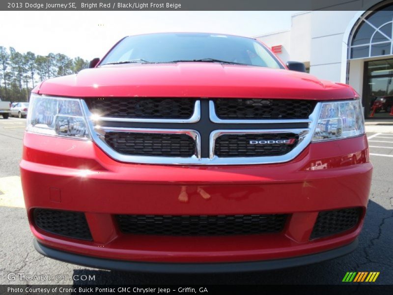 Bright Red / Black/Light Frost Beige 2013 Dodge Journey SE