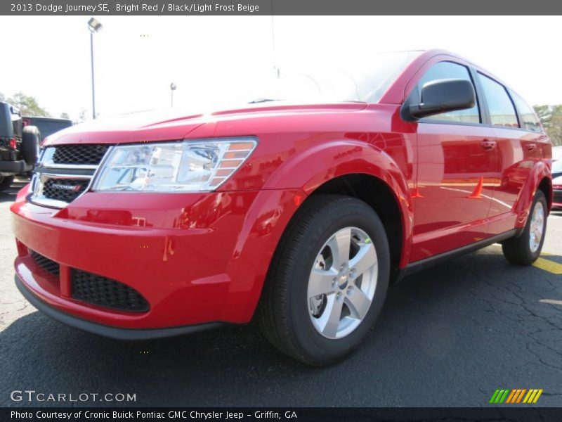 Bright Red / Black/Light Frost Beige 2013 Dodge Journey SE