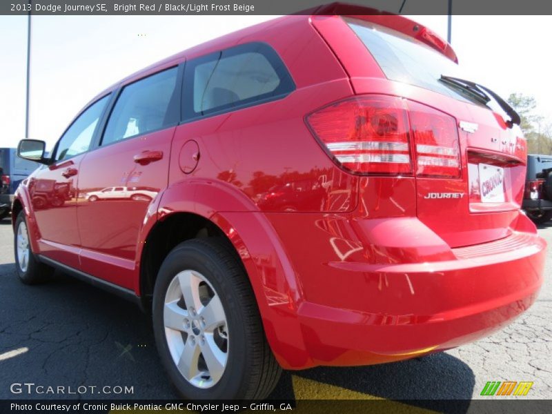 Bright Red / Black/Light Frost Beige 2013 Dodge Journey SE