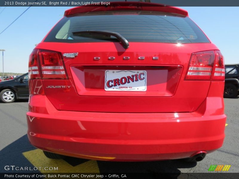 Bright Red / Black/Light Frost Beige 2013 Dodge Journey SE