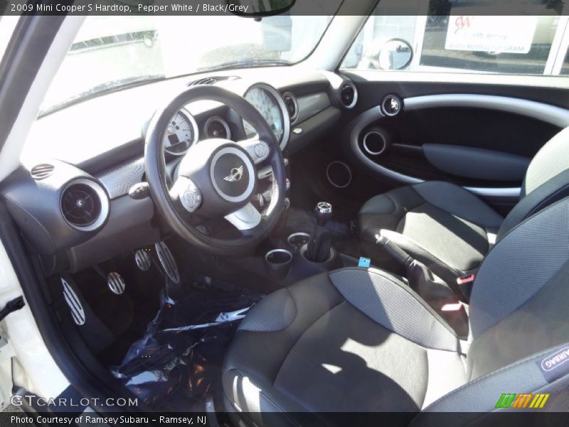 Pepper White / Black/Grey 2009 Mini Cooper S Hardtop