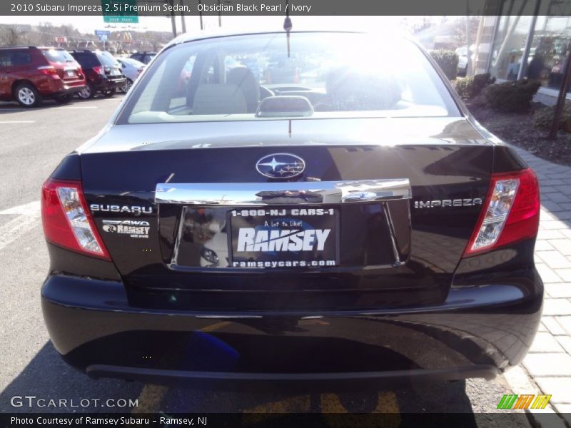 Obsidian Black Pearl / Ivory 2010 Subaru Impreza 2.5i Premium Sedan