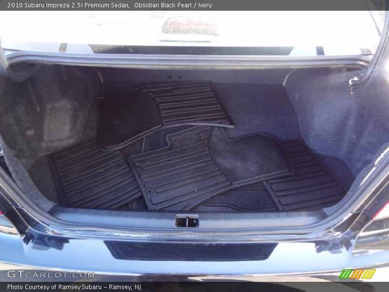 Obsidian Black Pearl / Ivory 2010 Subaru Impreza 2.5i Premium Sedan