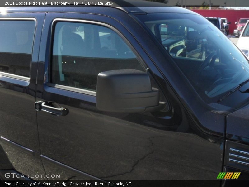 Blackberry Pearl / Dark Slate Gray 2011 Dodge Nitro Heat
