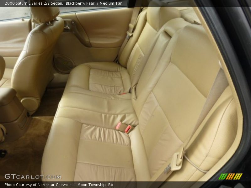 Rear Seat of 2000 L Series LS2 Sedan