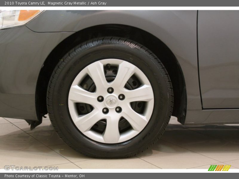 Magnetic Gray Metallic / Ash Gray 2010 Toyota Camry LE