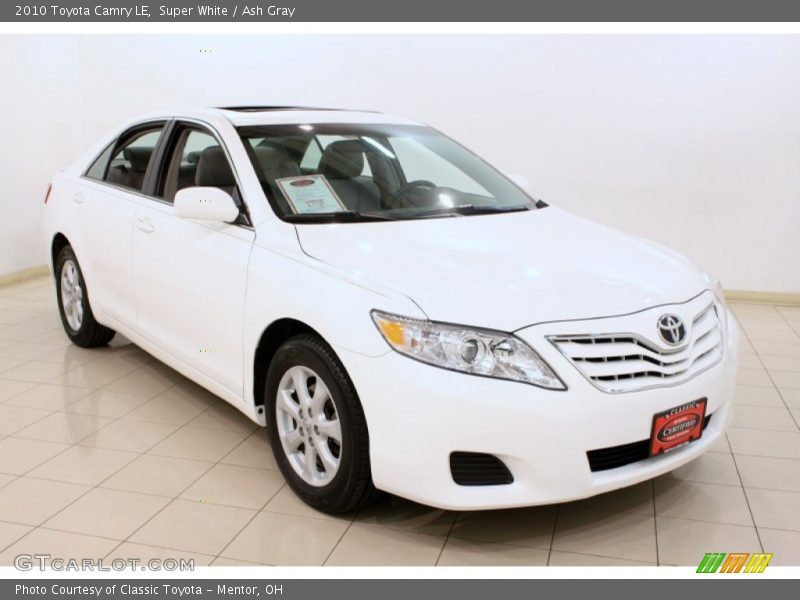 Super White / Ash Gray 2010 Toyota Camry LE