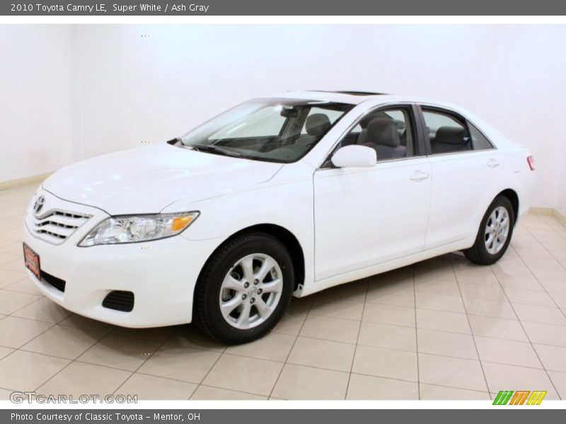Super White / Ash Gray 2010 Toyota Camry LE