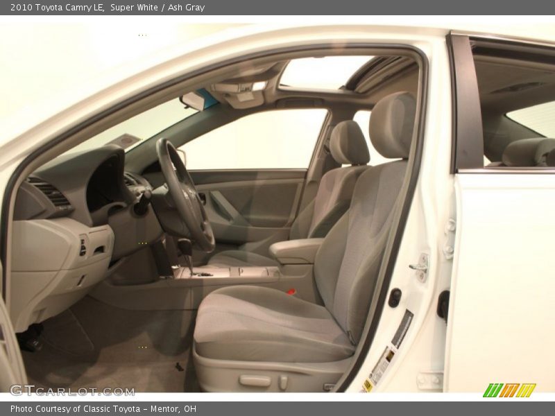 Super White / Ash Gray 2010 Toyota Camry LE
