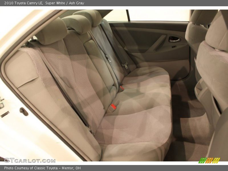 Super White / Ash Gray 2010 Toyota Camry LE