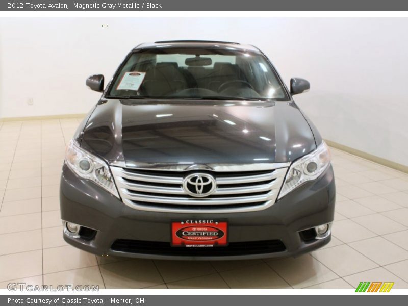 Magnetic Gray Metallic / Black 2012 Toyota Avalon