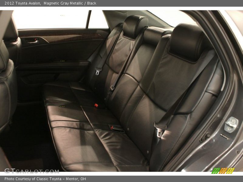 Magnetic Gray Metallic / Black 2012 Toyota Avalon