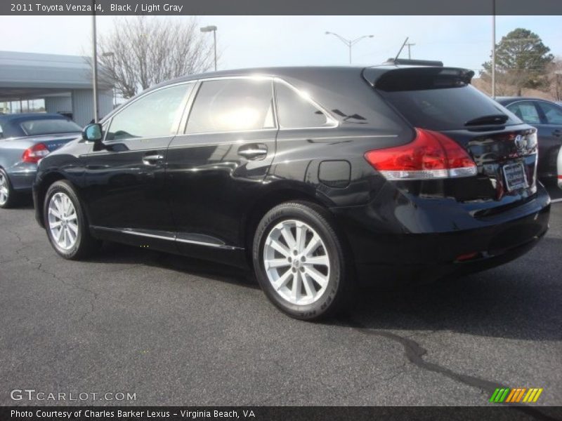 Black / Light Gray 2011 Toyota Venza I4