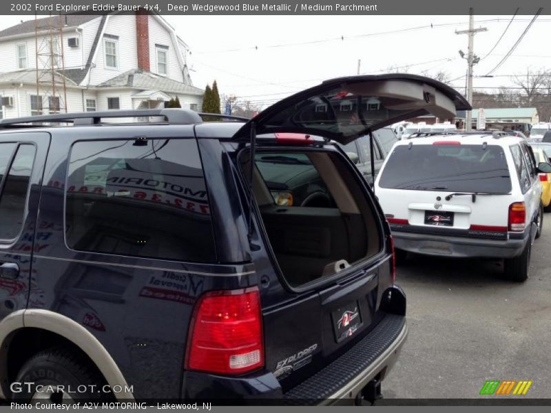 Deep Wedgewood Blue Metallic / Medium Parchment 2002 Ford Explorer Eddie Bauer 4x4