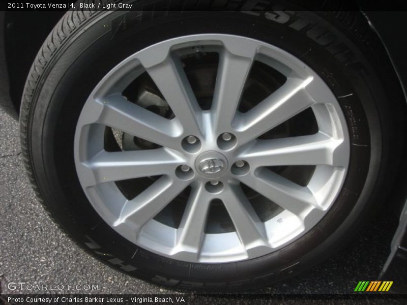 Black / Light Gray 2011 Toyota Venza I4