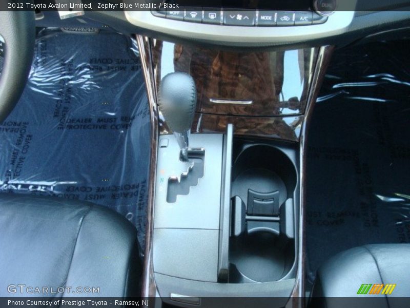 Zephyr Blue Metallic / Black 2012 Toyota Avalon Limited