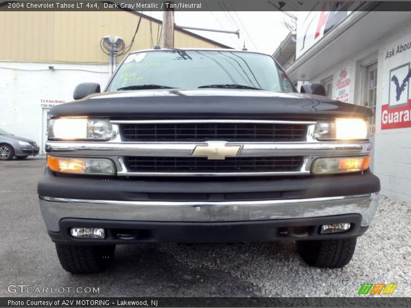 Dark Gray Metallic / Tan/Neutral 2004 Chevrolet Tahoe LT 4x4