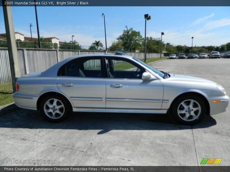 Bright Silver / Black 2005 Hyundai Sonata GLS V6