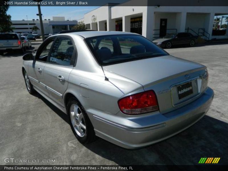 Bright Silver / Black 2005 Hyundai Sonata GLS V6