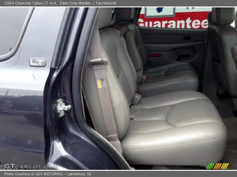 Dark Gray Metallic / Tan/Neutral 2004 Chevrolet Tahoe LT 4x4
