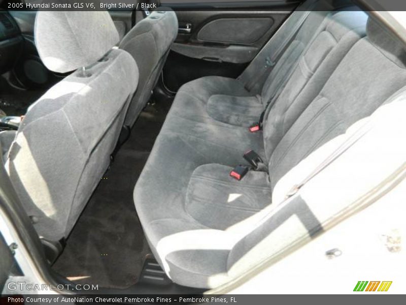 Bright Silver / Black 2005 Hyundai Sonata GLS V6